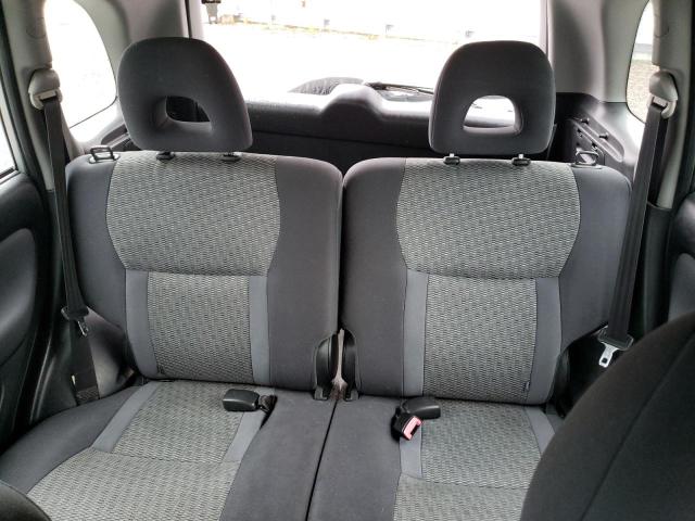 Photo 10 from auction – 2004 TOYOTA RAV4 with VIN JTEGD20V040043832