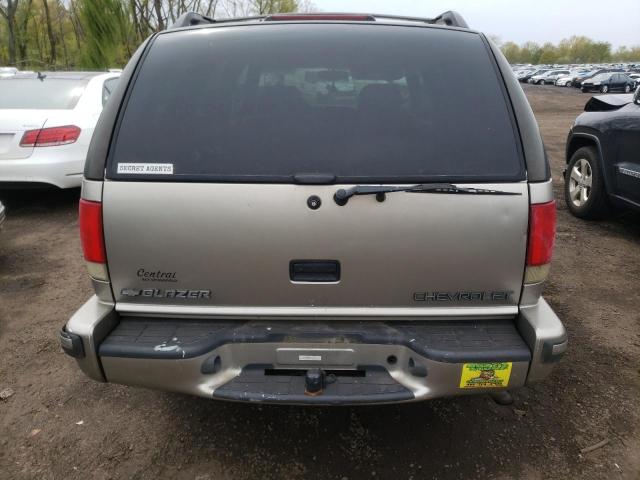 Photo 6 from auction – 1998 CHEVROLET BLAZER with VIN 1GNDT13W8W2204080