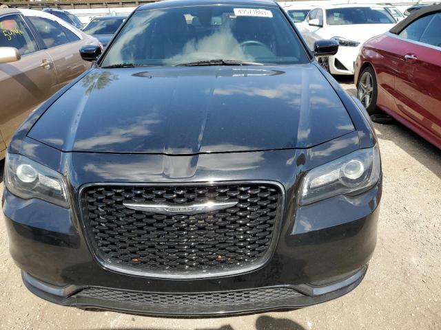 Photo 5 from auction – 2019 CHRYSLER 300 S with VIN 2C3CCABG1KH533689