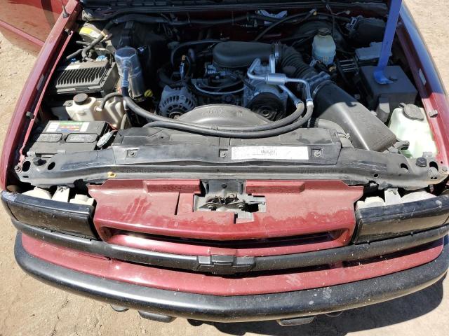 Photo 11 from auction – 2000 CHEVROLET BLAZER with VIN 1GNCT18W3YK178835