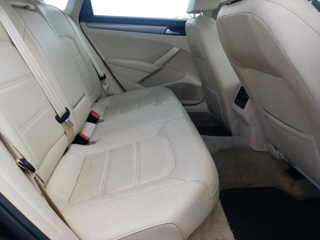 Photo 10 from auction – 2015 VOLKSWAGEN PASSAT SE with VIN 1VWBV7A34FC104202