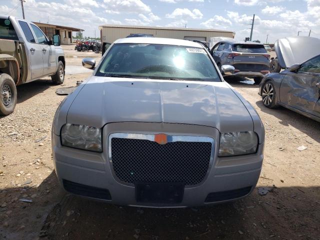 Photo 5 from auction – 2009 CHRYSLER 300 LX with VIN 2C3KA43D49H598313