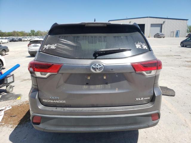 Photo 6 from auction – 2017 TOYOTA HIGHLANDER with VIN 5TDJZRFH3HS521475