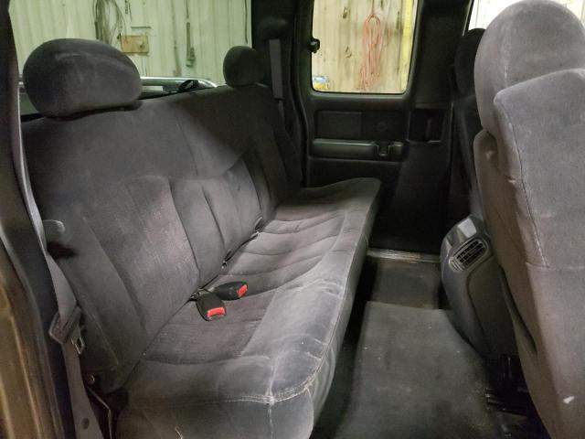 Photo 10 from auction – 2001 CHEVROLET SILVERADO with VIN 2GCEC19T111120282