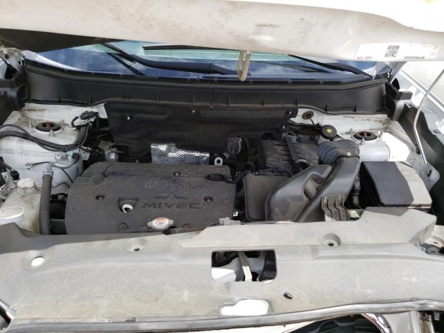 Photo 12 from auction – 2015 MITSUBISHI OUTLANDER with VIN 4A4AP4AW0FE059760