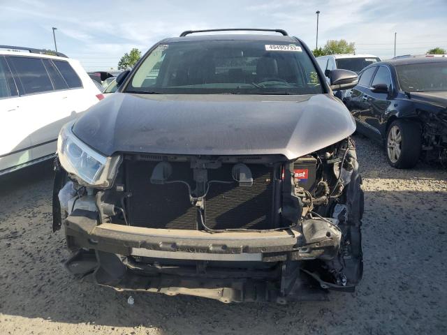 Photo 5 from auction – 2016 TOYOTA HIGHLANDER with VIN 5TDBKRFH6GS350034