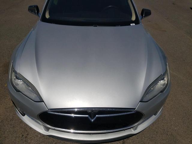 Photo 11 from auction – 2014 TESLA MODEL S with VIN 5YJSA1H15EFP40466