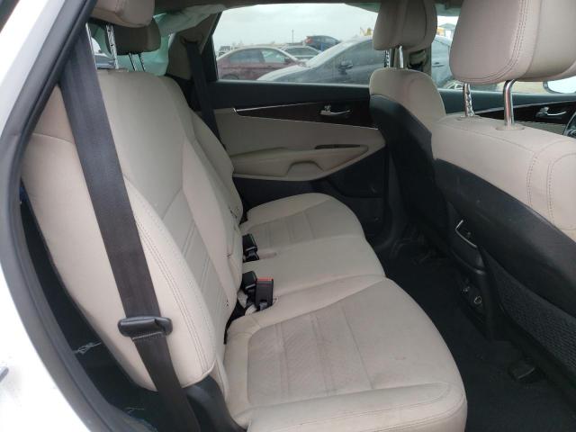 Photo 11 from auction – 2016 KIA SORENTO LX with VIN 5XYPG4A33GG149761