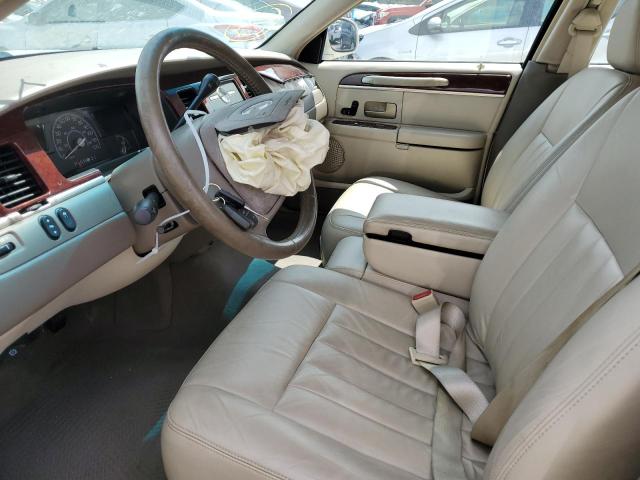 Photo 7 from auction – 2003 LINCOLN TOWN CAR E with VIN 1LNHM81W53Y685302