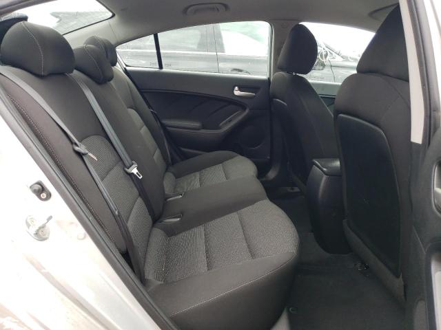 Photo 10 from auction – 2017 KIA FORTE LX with VIN 3KPFK4A70HE104031