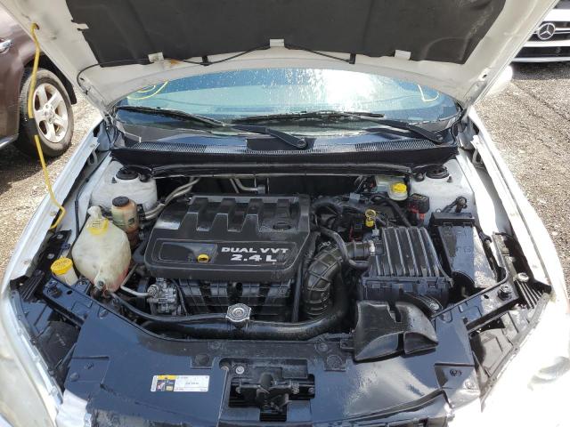 Photo 11 from auction – 2014 CHRYSLER 200 LX with VIN 1C3CCBAB4EN210101