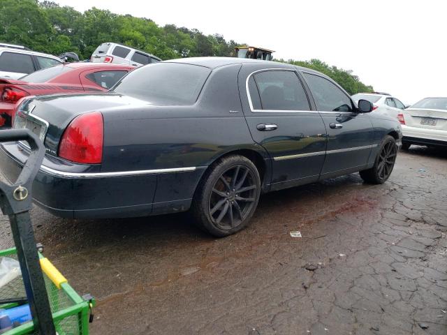 Photo 3 from auction – 2004 LINCOLN TOWN CAR U with VIN 1LNHM83W84Y614836