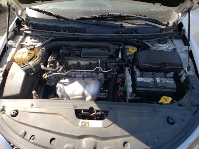 Photo 11 from auction – 2015 CHRYSLER 200 LIMITE with VIN 1C3CCCAB5FN596180