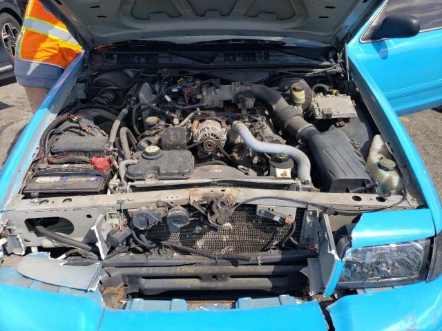 Photo 11 from auction – 2005 FORD CROWN VICT with VIN 2FAFP71W95X136160
