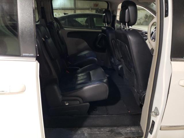 Photo 10 from auction – 2012 CHRYSLER TOWN & COU with VIN 2C4RC1BG4CR423768