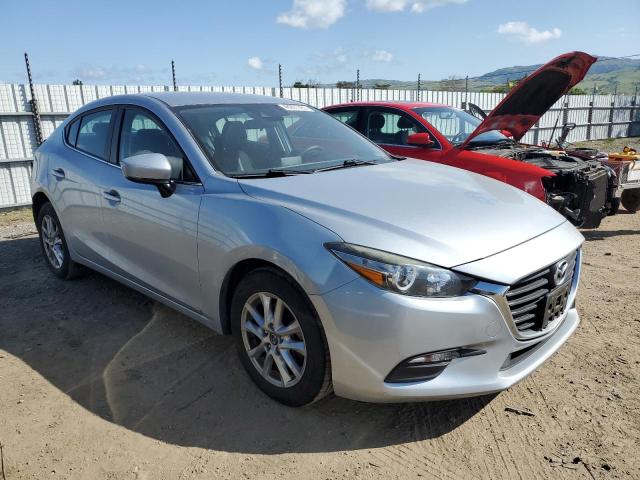 Photo 4 from auction – 2018 MAZDA 3 with VIN 3MZBN1U71JM158446