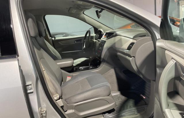 Photo 5 from auction – 2017 CHEVROLET TRAVERSE L with VIN 1GNKRGKD0HJ259169
