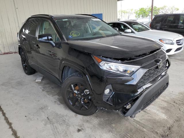 Photo 4 from auction – 2021 TOYOTA RAV4 XLE with VIN 2T3W1RFV8MC140699