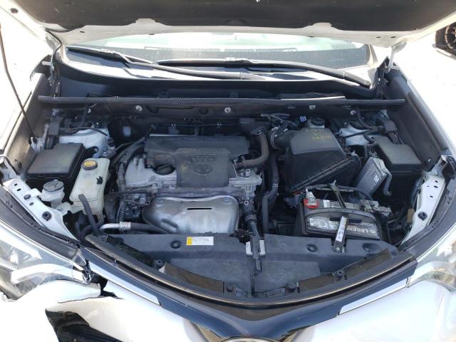 Photo 11 from auction – 2017 TOYOTA RAV4 LIMIT with VIN 2T3YFREV3HW333794