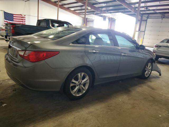 Photo 3 from auction – 2013 HYUNDAI SONATA SE with VIN 5NPEC4AC9DH560105