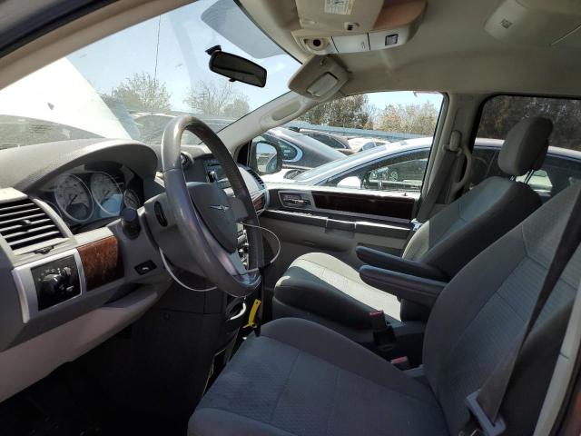 Photo 7 from auction – 2010 CHRYSLER TOWN & COU with VIN 2A4RR5D16AR413166