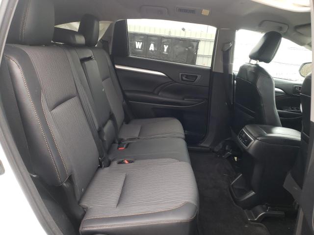 Photo 11 from auction – 2016 TOYOTA HIGHLANDER with VIN 5TDBKRFH5GS344368