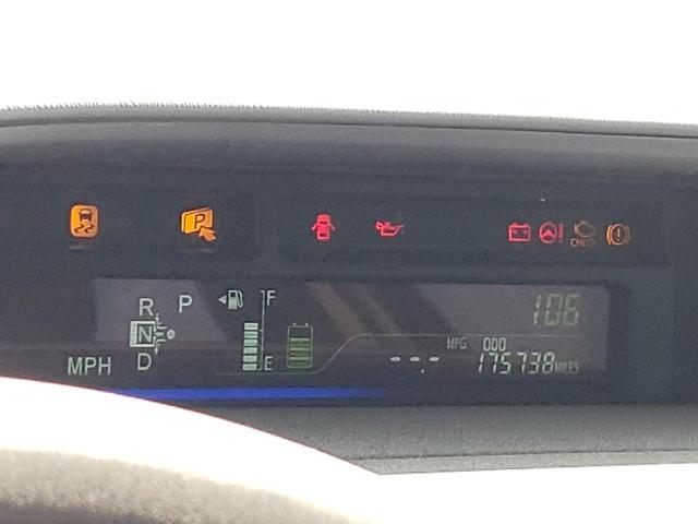 Photo 9 from auction – 2015 TOYOTA PRIUS V with VIN JTDZN3EU0FJ036411