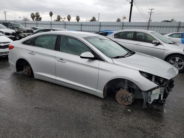 Photo 4 from auction – 2017 HYUNDAI SONATA SE with VIN 5NPE24AF2HH565679