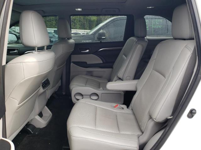 Photo 11 from auction – 2015 TOYOTA HIGHLANDER with VIN 5TDYKRFH1FS095513