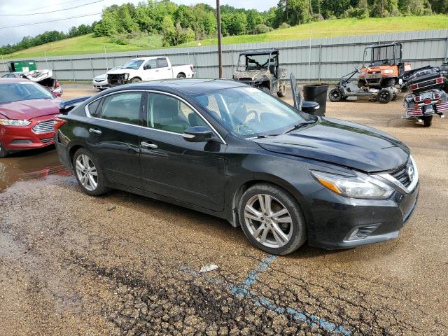 Photo 4 from auction – 2017 NISSAN ALTIMA 3.5 with VIN 1N4BL3AP3HC252774