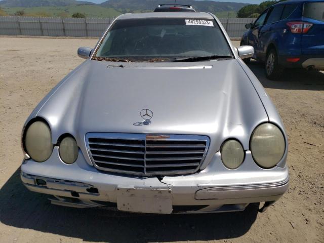Photo 5 from auction – 2002 MERCEDES-BENZ E-320 with VIN WDBJF65J82B406637