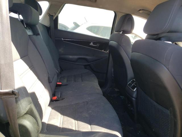Photo 11 from auction – 2016 KIA SORENTO LX with VIN 5XYPGDA35GG010313