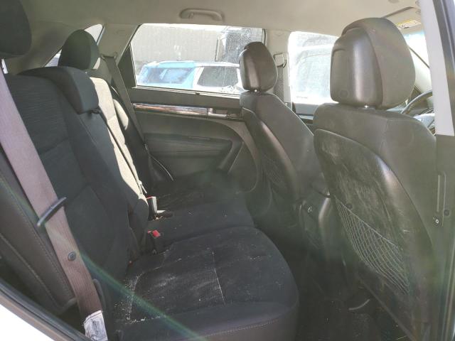 Photo 10 from auction – 2015 KIA SORENTO LX with VIN 5XYKT3A67FG598496