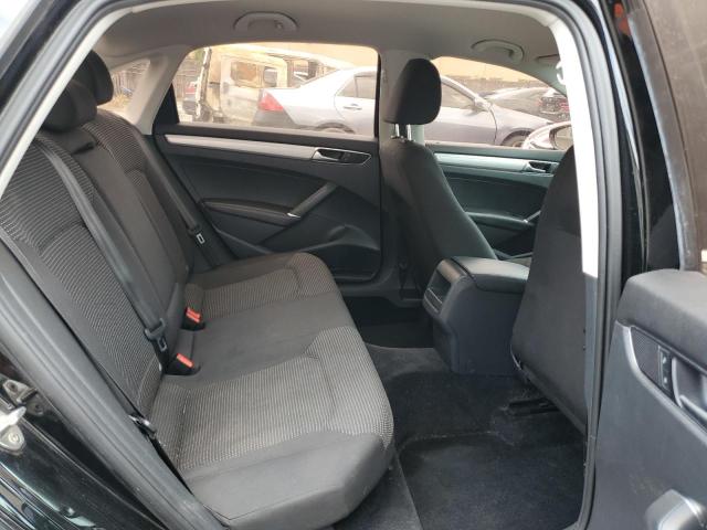 Photo 10 from auction – 2016 VOLKSWAGEN PASSAT S with VIN 1VWAT7A38GC010004