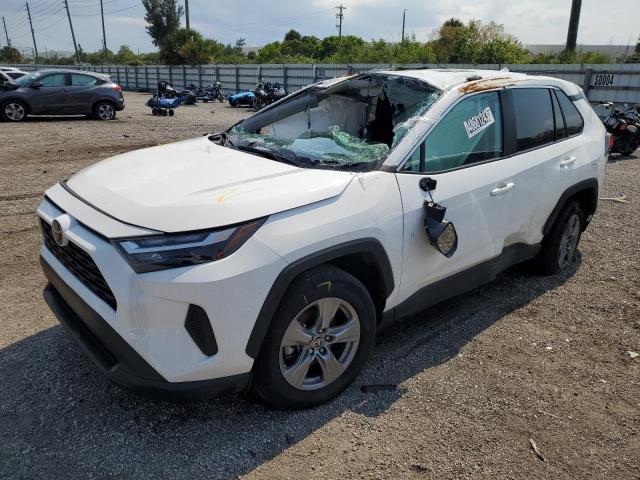 Photo 1 from auction – 2022 TOYOTA RAV4 XLE with VIN 2T3W1RFV3NC181789