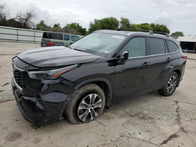 TOYOTA HIGHLANDER 2022 with VIN 5TDGZRAH9NS096096 - Photo from auction