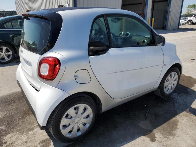 Photo 3 from auction – 2016 SMART FORTWO with VIN WMEFJ5DA4GK142164