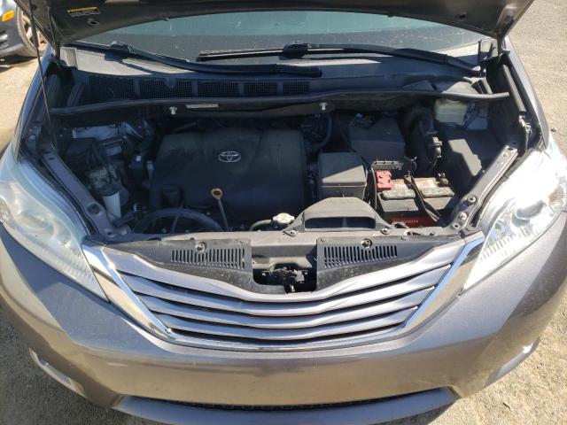 Photo 12 from auction – 2017 TOYOTA SIENNA XLE with VIN 5TDYZ3DC5HS872715