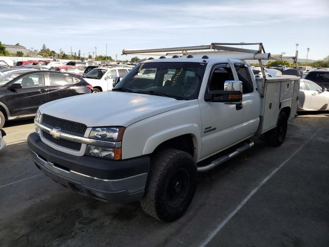 CHEVROLET SILVERADO 2004 with VIN 1GCHK292X4E313742 - Photo from auction