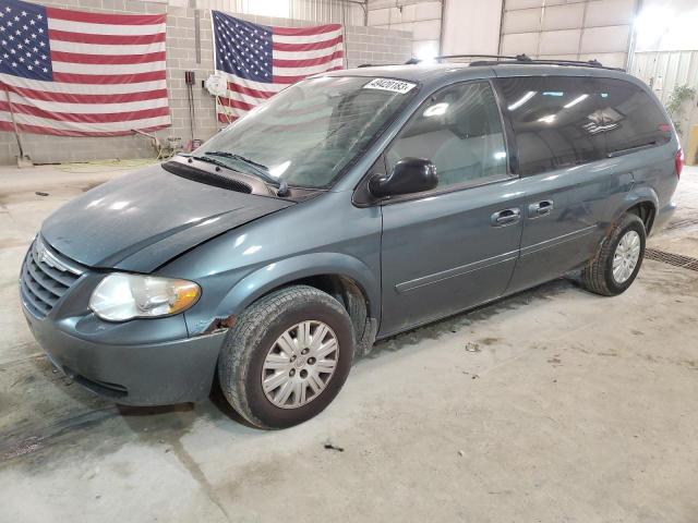 Photo 1 from auction – 2005 CHRYSLER TOWN & COU with VIN 2C4GP44R15R141389