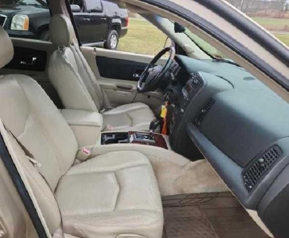 Photo 5 from auction – 2005 CADILLAC SRX with VIN 1GYEE637250166072