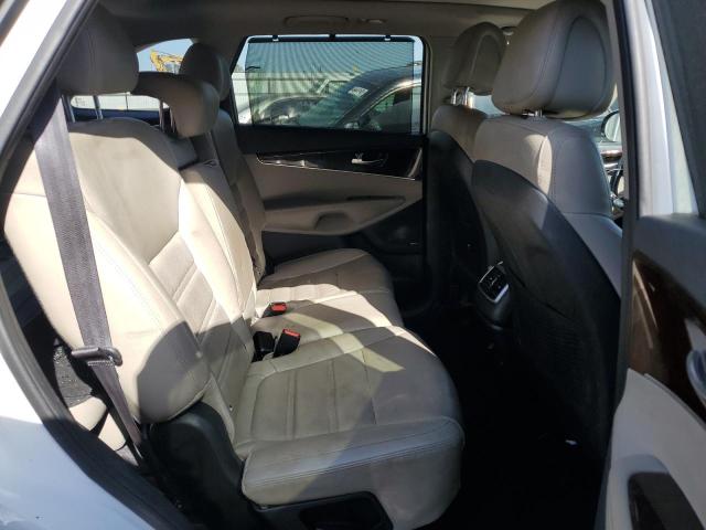Photo 11 from auction – 2016 KIA SORENTO EX with VIN 5XYPH4A57GG120584