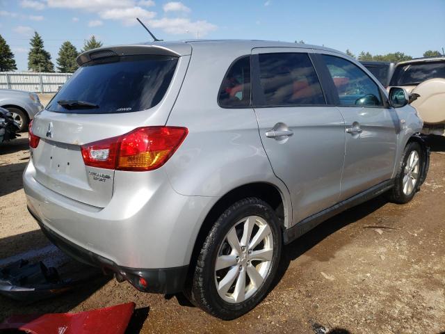 Photo 3 from auction – 2015 MITSUBISHI OUTLANDER with VIN 4A4AR3AU7FE001115