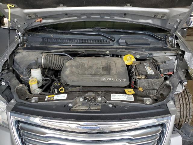 Photo 12 from auction – 2016 CHRYSLER TOWN & COU with VIN 2C4RC1GG4GR166383