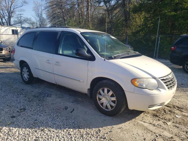 Photo 4 from auction – 2005 CHRYSLER TOWN & COU with VIN 2C4GP54L85R594085