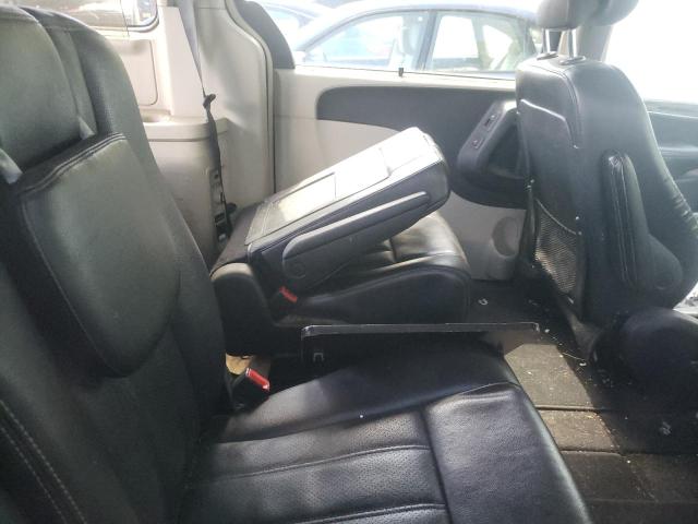 Photo 11 from auction – 2014 CHRYSLER TOWN & COU with VIN 2C4RC1CGXER238724