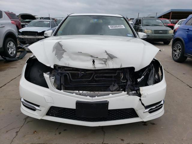 Photo 5 from auction – 2014 MERCEDES-BENZ C 250 with VIN WDDGF4HB8EA952133