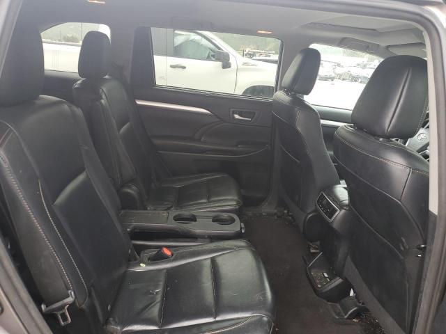 Photo 11 from auction – 2016 TOYOTA HIGHLANDER with VIN 5TDKKRFH9GS505787