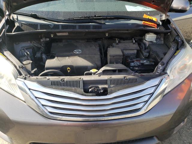 Photo 12 from auction – 2011 TOYOTA SIENNA XLE with VIN 5TDYK3DC6BS081251