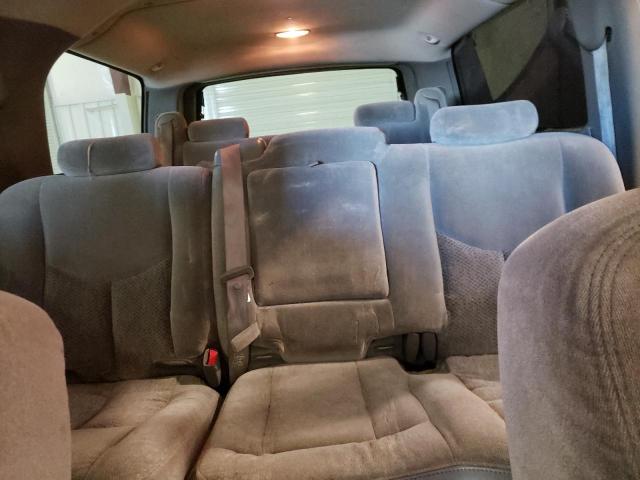 Photo 10 from auction – 2003 CHEVROLET SUBURBAN K with VIN 1GNFK16Z33J212557